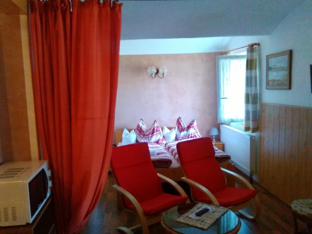 Pension Otevek Trhové Sviny المظهر الخارجي الصورة
